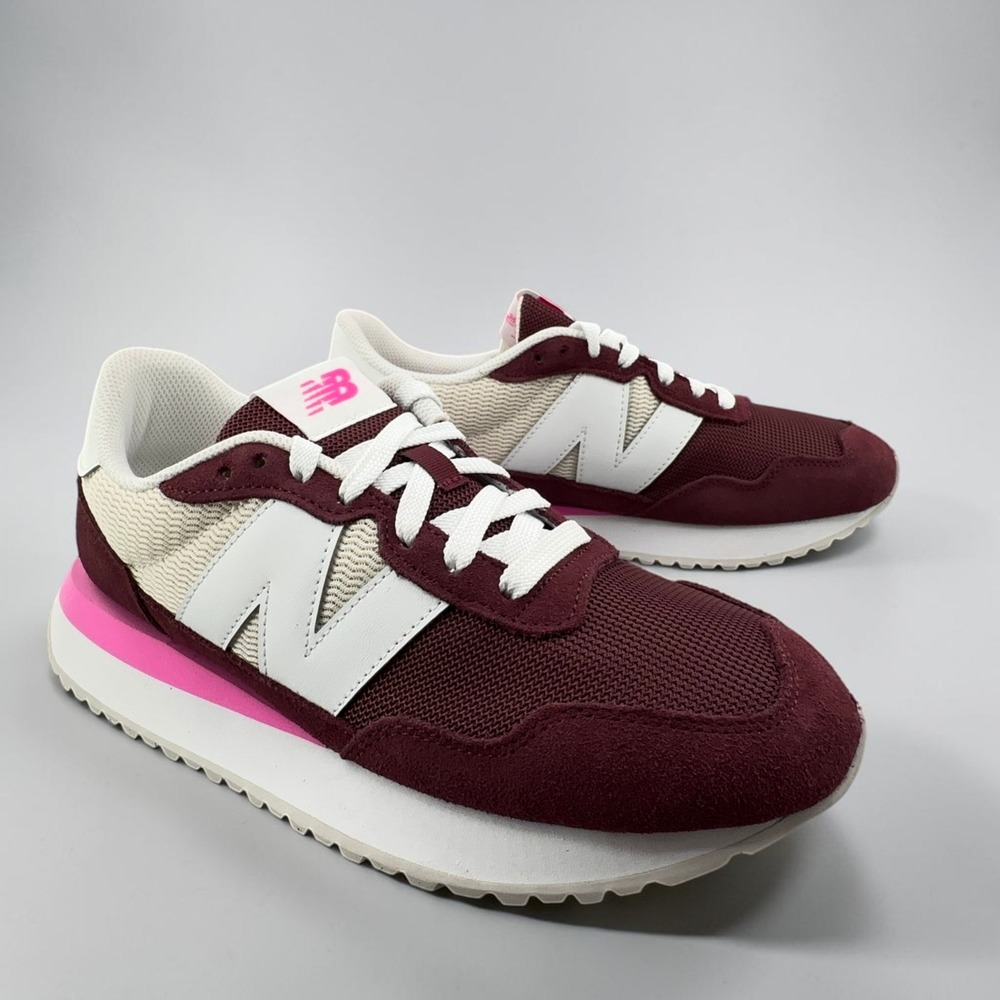 New Balance 237 Sneakers Womens 9 Purple Beige W2376CL Retro Runner Shoes NEW